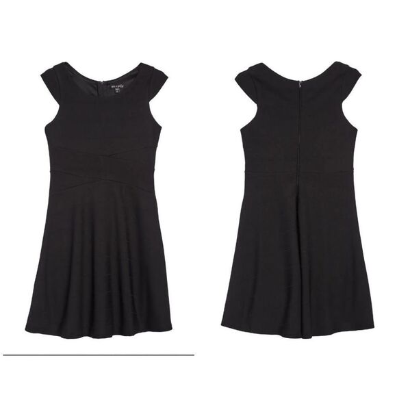 Girls Skater Dress | AVA & YELLY - Picture 1 of 6